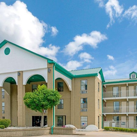 Super 8 By Wyndham Lakeland Екстериор снимка